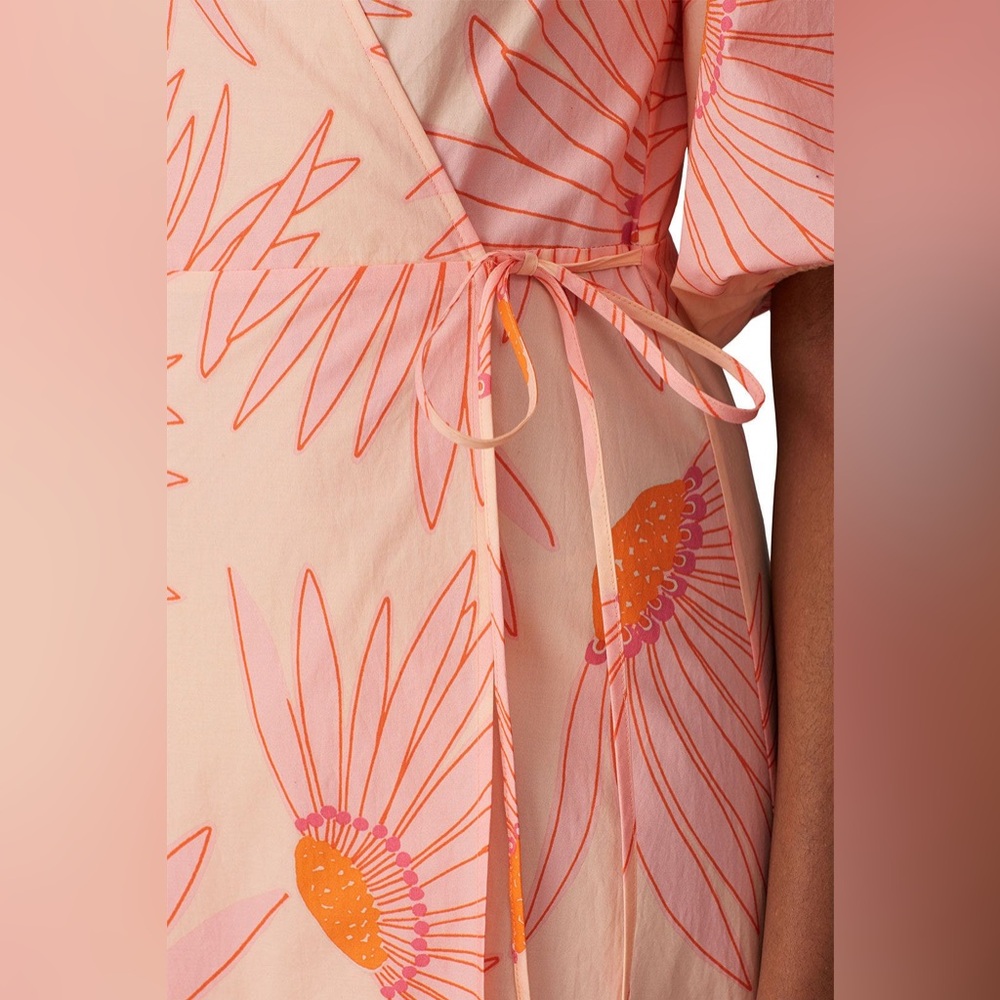 Size 2 - KATE SPADE - Grand Daisy Wrap Dress Rent the Runway RTR $378 msrp - Picture 5 of 11